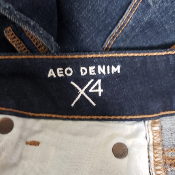 AEO Hi-Rise Shortie Jean Shorts - Picture 4 of 5